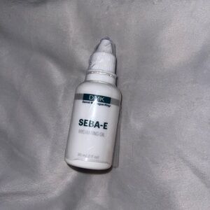 DMK SEBA-E Hydrating Oil